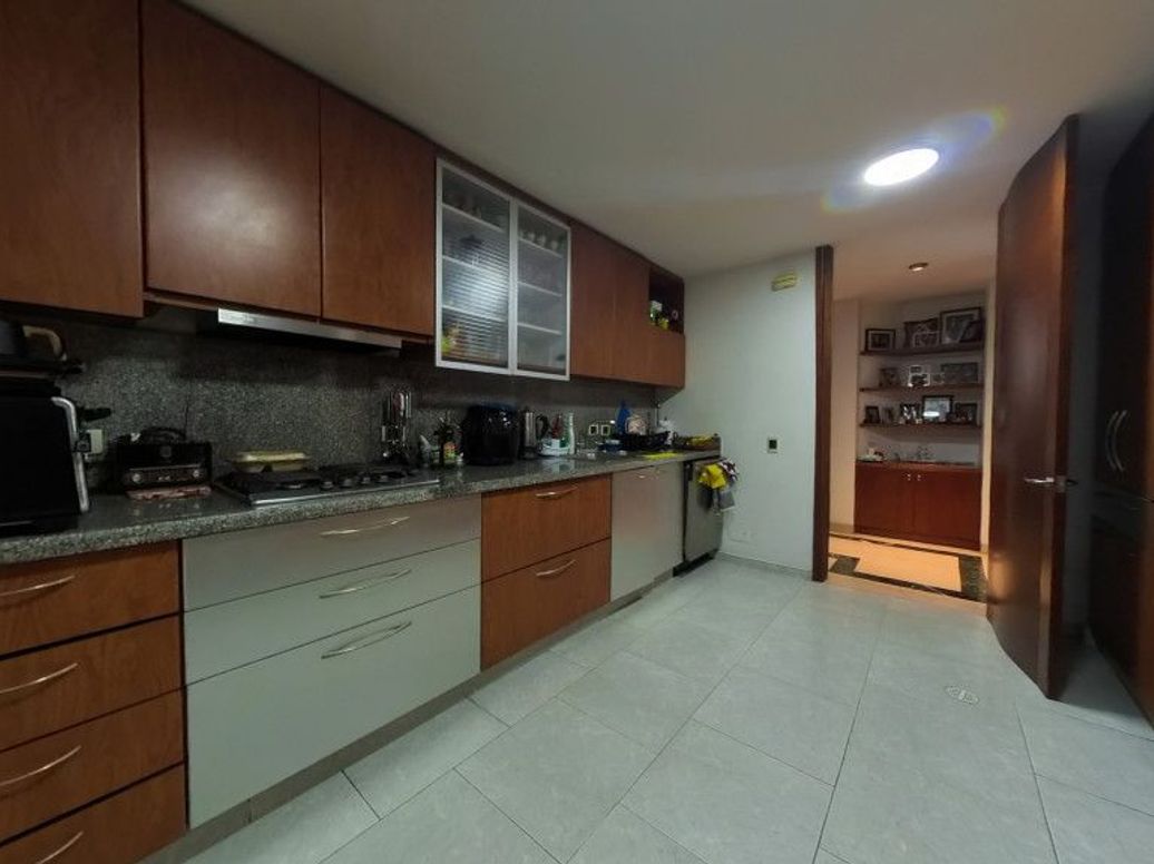 Apartamento de 3 alcobas en venta en Plenitud, Bogotá, 260 m² · foto 5 de 20