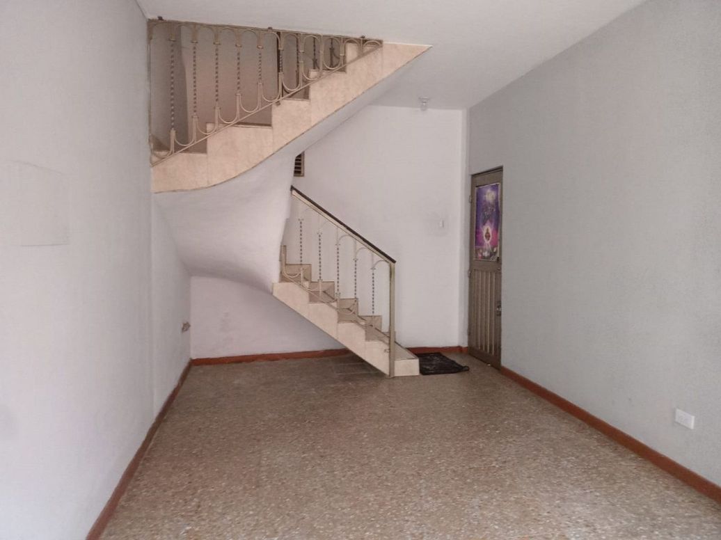 Casa de 4 alcobas en venta en El Patio Iii Sector, Bogotá, 72 m² · foto 2 de 20