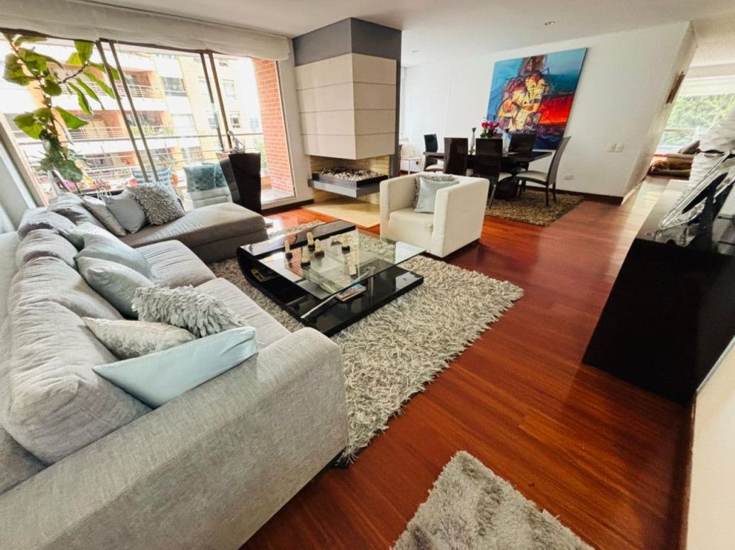 Apartamento en arriendo en Los Alpes, Bogotá · foto 2 de 20