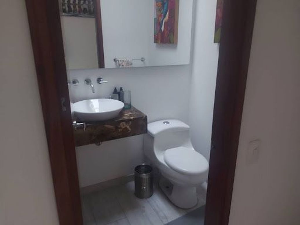 Apartamento de 3 alcobas en venta en Santa Barbara Central, Bogotá, 146 m² · foto 17 de 20