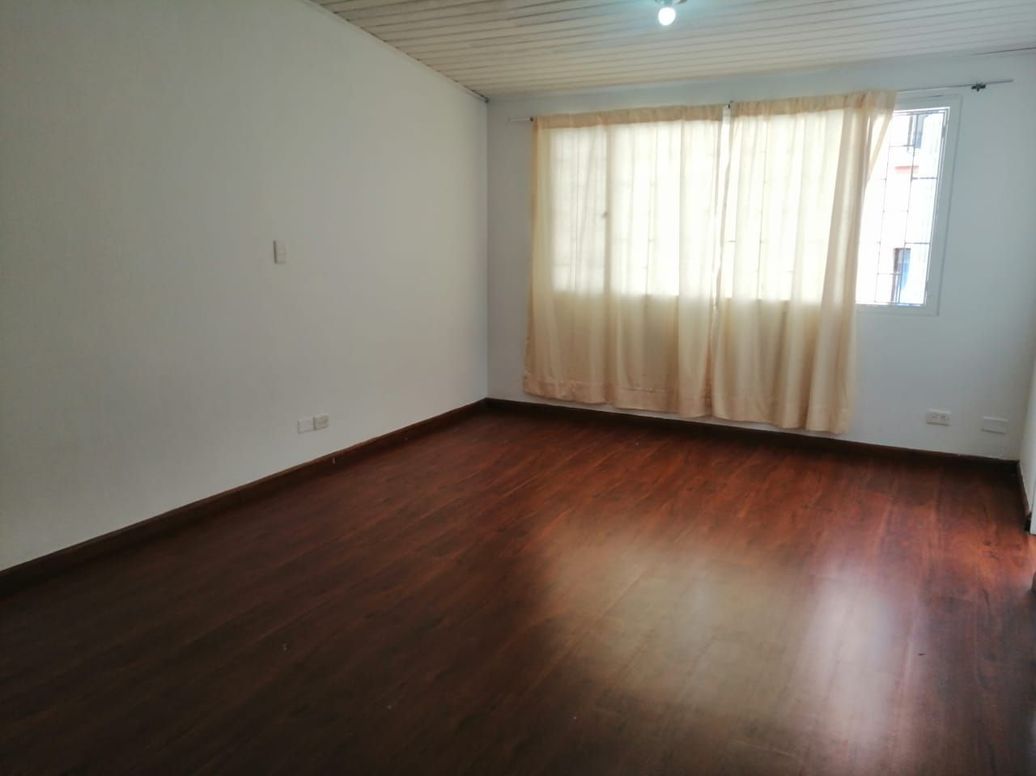 Apartamento de 3 alcobas en venta en Caobos Salazar, Bogotá, 110 m² · foto 5 de 20