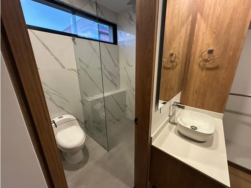 Apartamento de 3 alcobas en venta en Chicó Navarra, Bogotá, 147 m² · foto 8 de 20