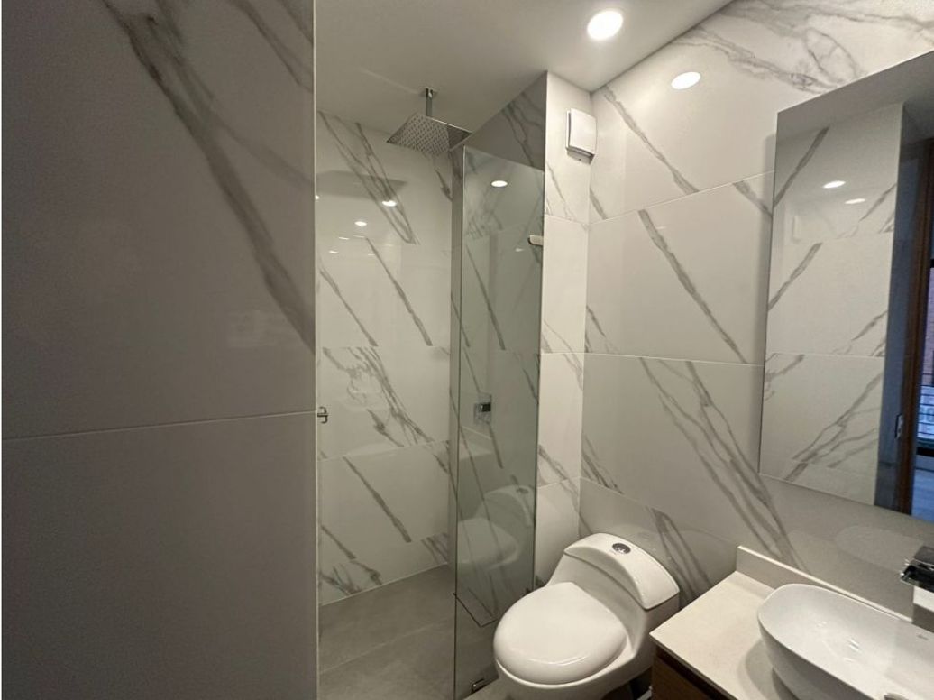 Apartamento de 3 alcobas en venta en Chicó Navarra, Bogotá, 147 m² · foto 13 de 20