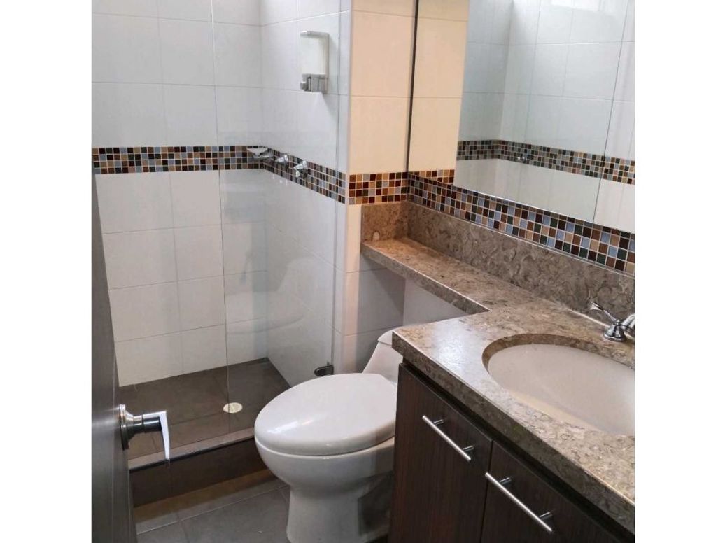 Apartamento de 4 alcobas en venta en El Dorado, Bogotá, 95 m² · foto 17 de 20