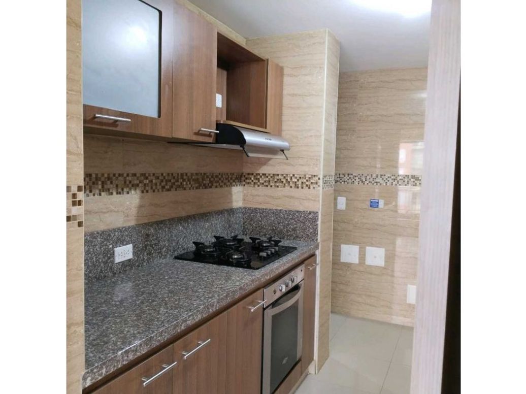 Apartamento de 4 alcobas en venta en El Dorado, Bogotá, 95 m² · foto 5 de 20