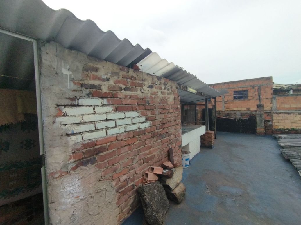 Casa de 4 alcobas en venta en Republica De Canada, Bogotá, 256 m² · foto 5 de 19
