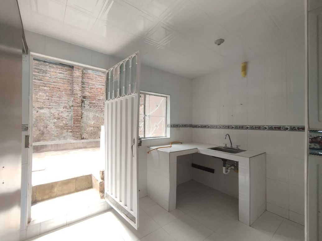 Casa de 4 alcobas en venta en Republica De Canada, Bogotá, 256 m² · foto 17 de 19