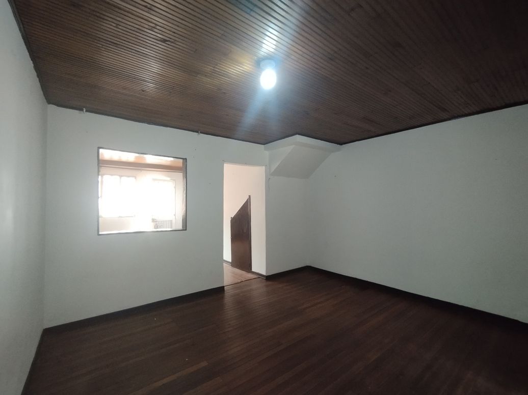 Casa de 4 alcobas en venta en Republica De Canada, Bogotá, 256 m² · foto 13 de 19