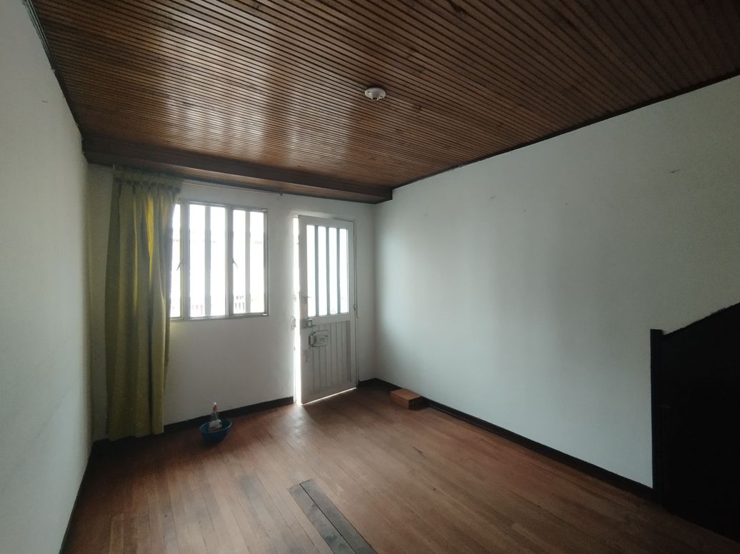 Casa de 4 alcobas en venta en Republica De Canada, Bogotá, 256 m² · foto 12 de 19