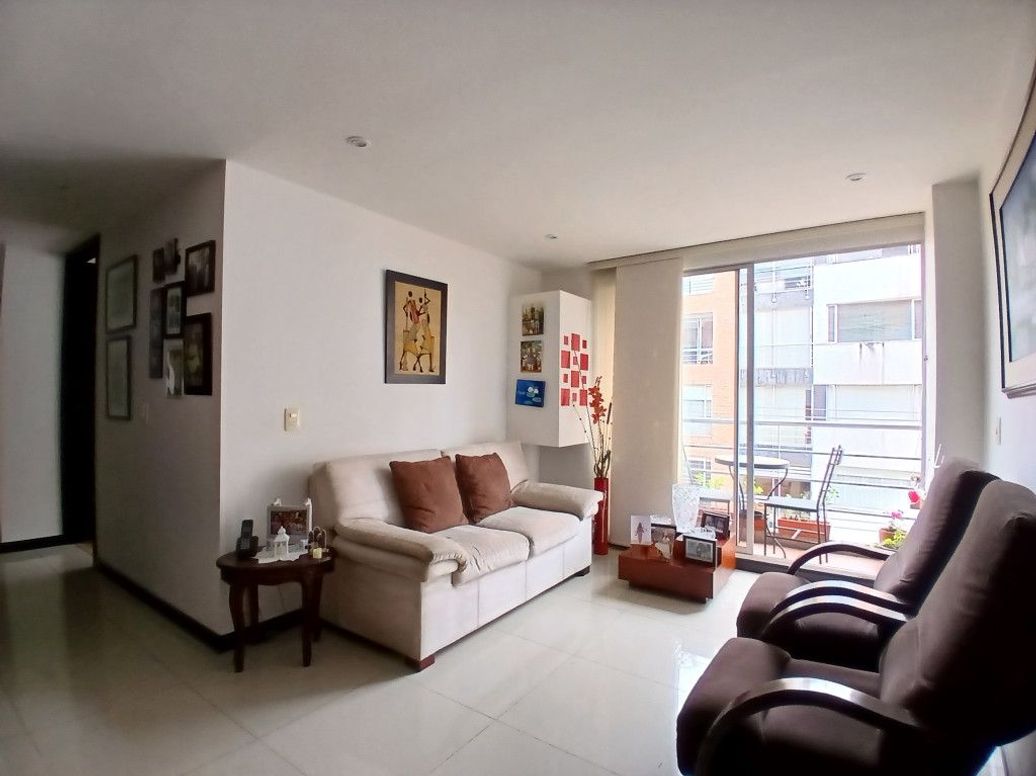 Apartamento de 3 alcobas en venta en Lisboa, Bogotá, 82 m² · foto 2 de 20