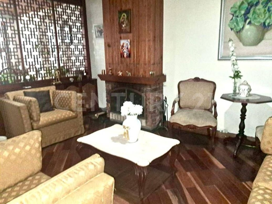 Casa de 4 alcobas en venta en Normandía, Bogotá, 182 m² · foto 3 de 7