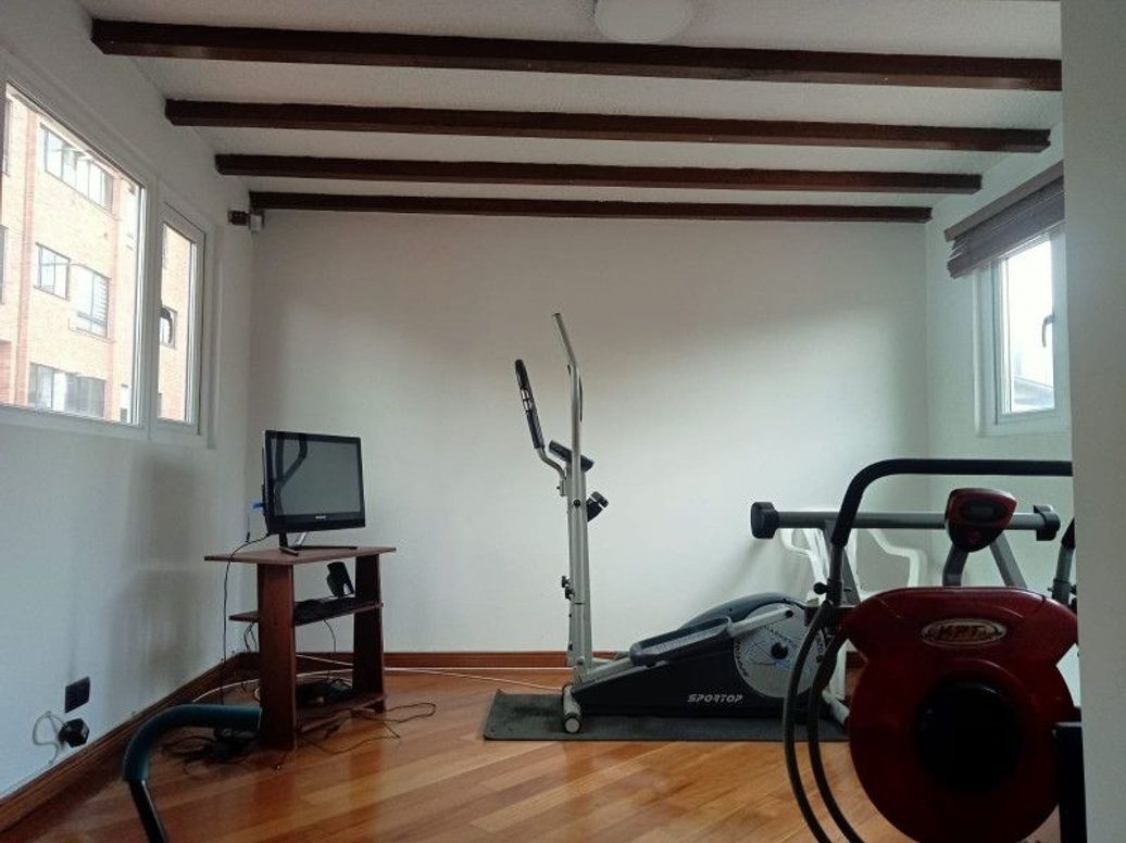 Casa de 3 alcobas en venta en Bella Suiza, Bogotá, 243 m² · foto 9 de 20