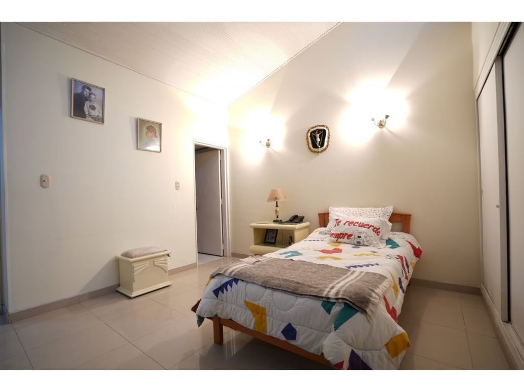 Casa de 4 alcobas en venta en Cedritos, Bogotá, 250 m² · foto 7 de 20