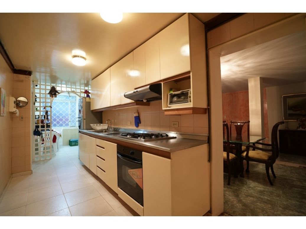 Casa de 4 alcobas en venta en Cedritos, Bogotá, 250 m² · foto 6 de 20
