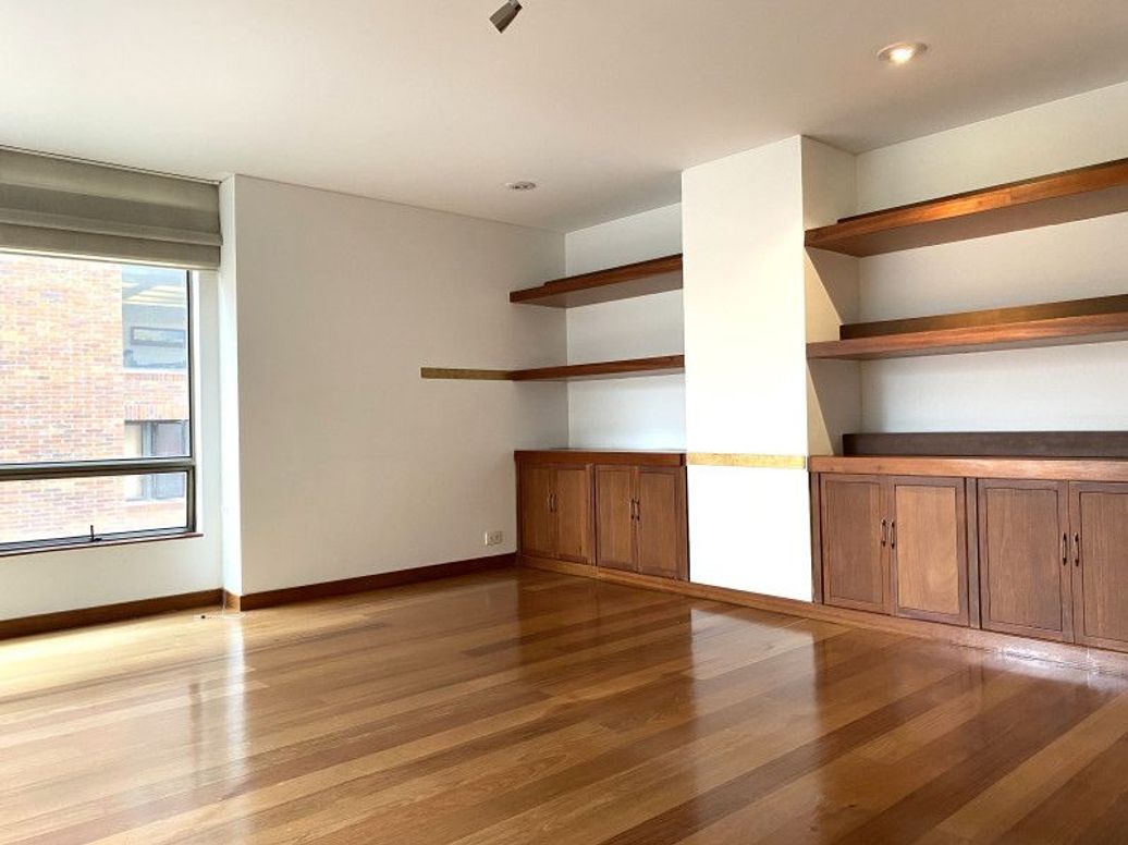 Apartamento de 4 alcobas en venta en La Cabrera, Bogotá, 256 m² · foto 6 de 19