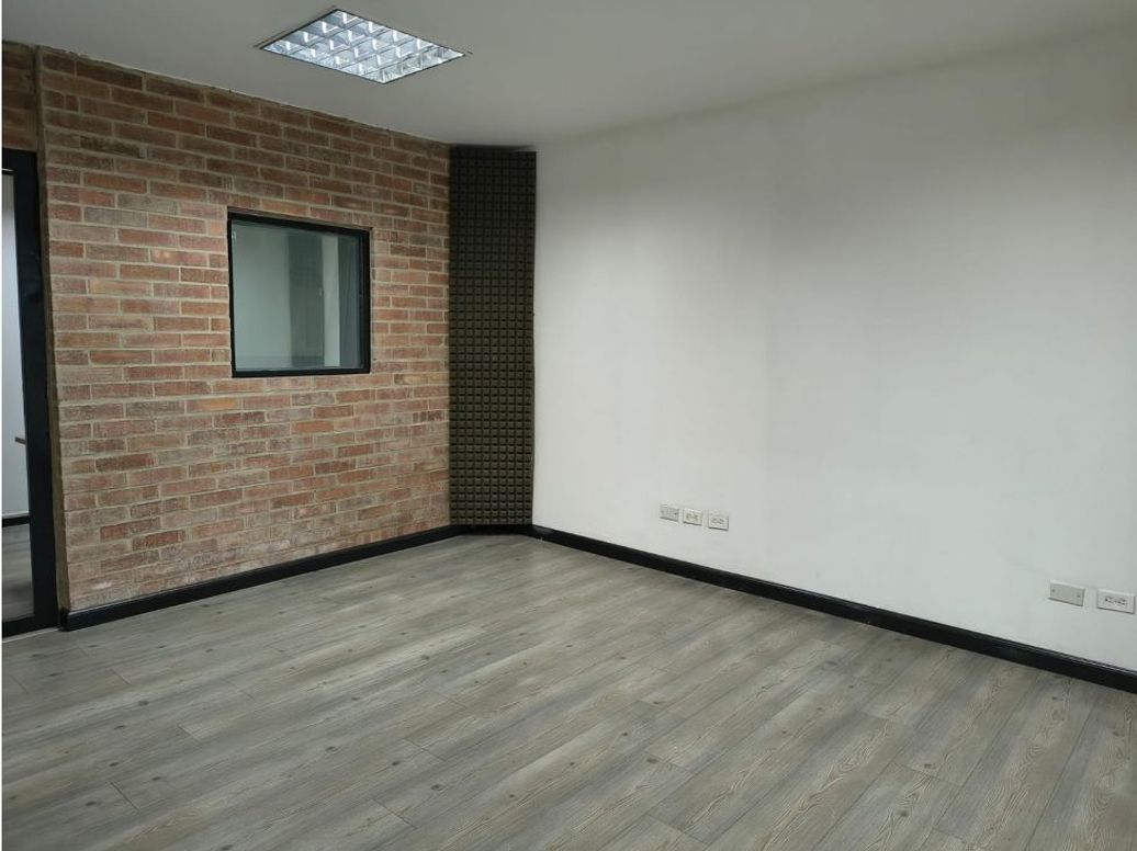 Casa de 9 alcobas en venta en San Luis, Bogotá, 439 m² · foto 12 de 15
