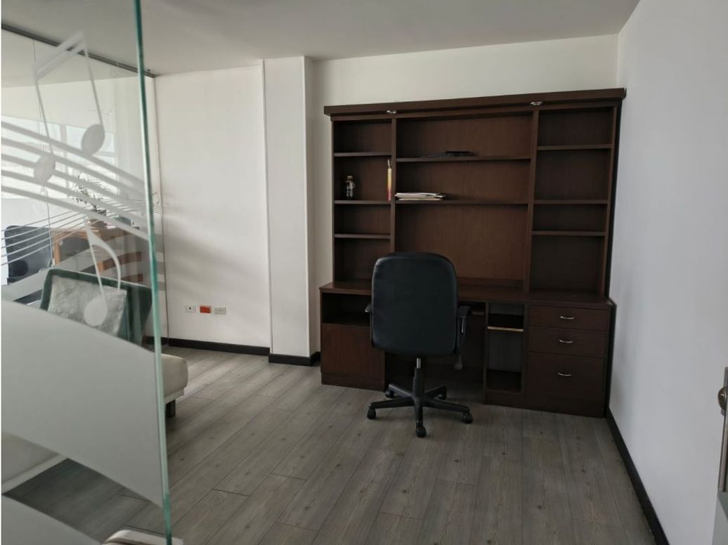 Casa de 9 alcobas en venta en San Luis, Bogotá, 439 m² · foto 13 de 15