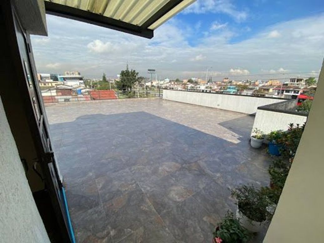 Casa de 6 alcobas en venta en Villa Mayor Oriental, Bogotá, 120 m² · foto 18 de 20