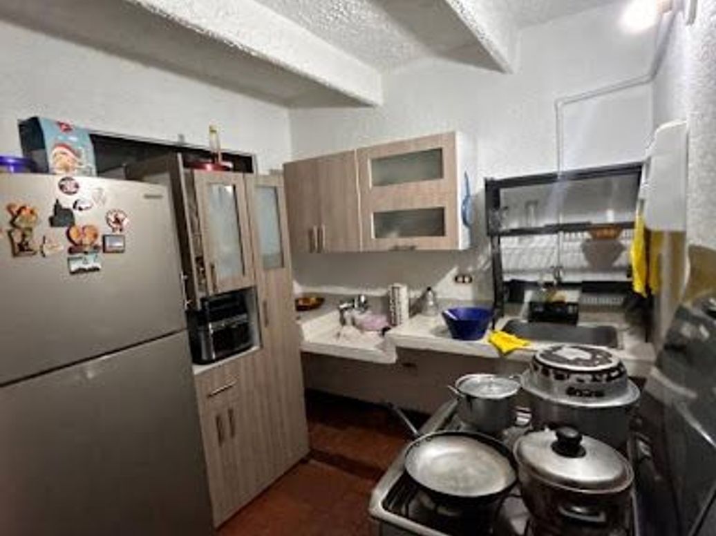 Casa de 6 alcobas en venta en Villa Mayor Oriental, Bogotá, 120 m² · foto 3 de 20