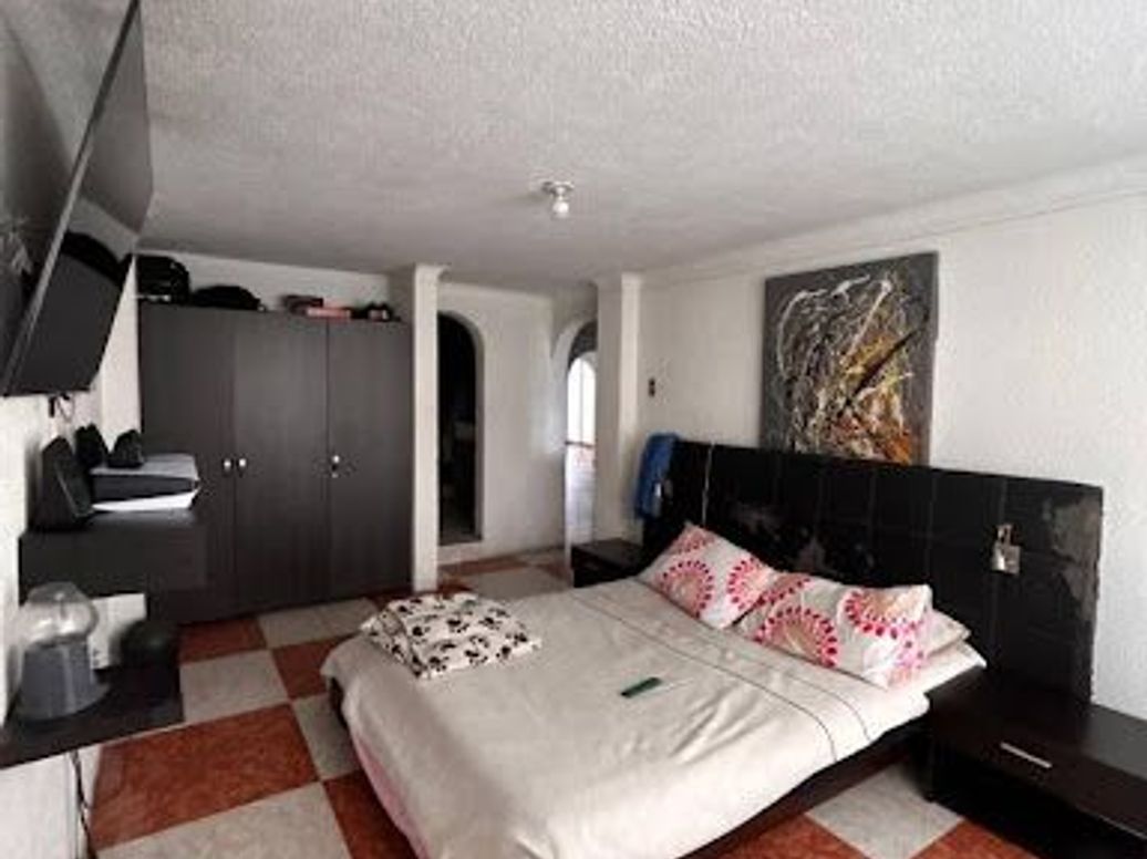 Casa de 6 alcobas en venta en Villa Mayor Oriental, Bogotá, 120 m² · foto 12 de 20
