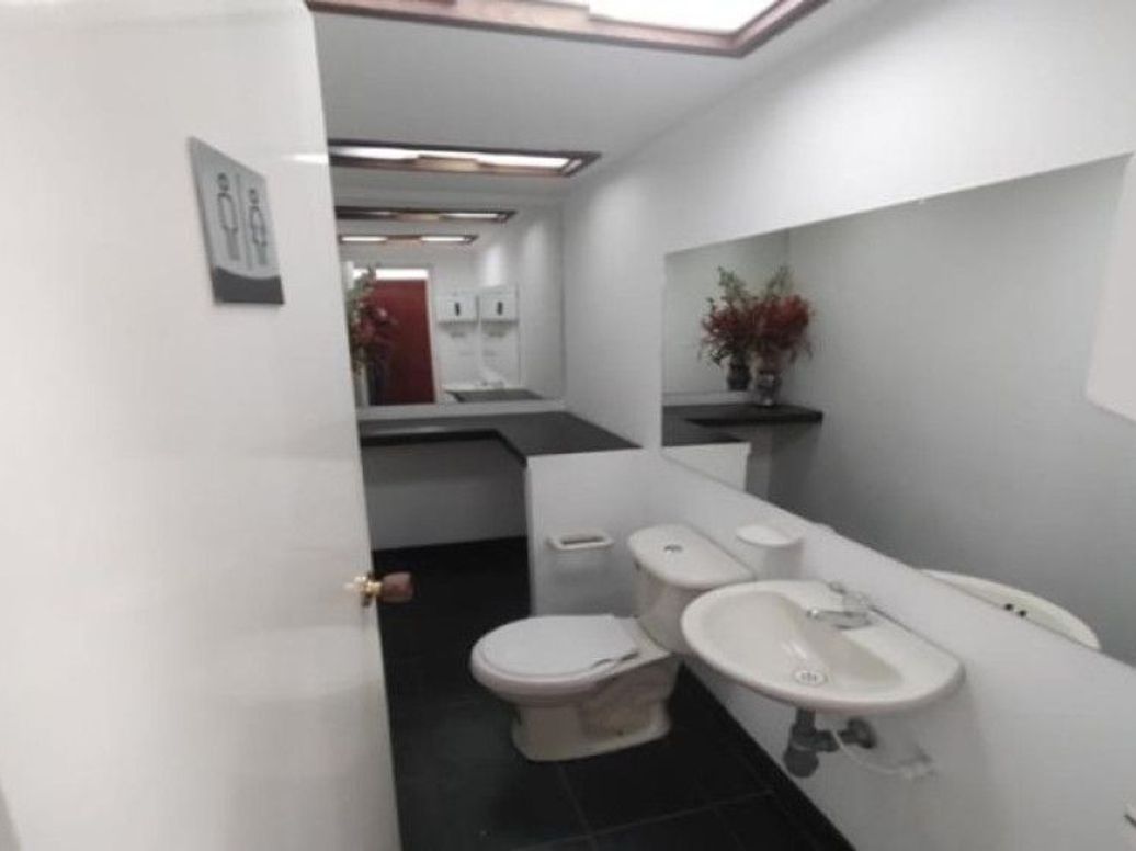 Casa de 5 alcobas en venta en Chico Norte Et. Ii, Bogotá, 215 m² · foto 15 de 20
