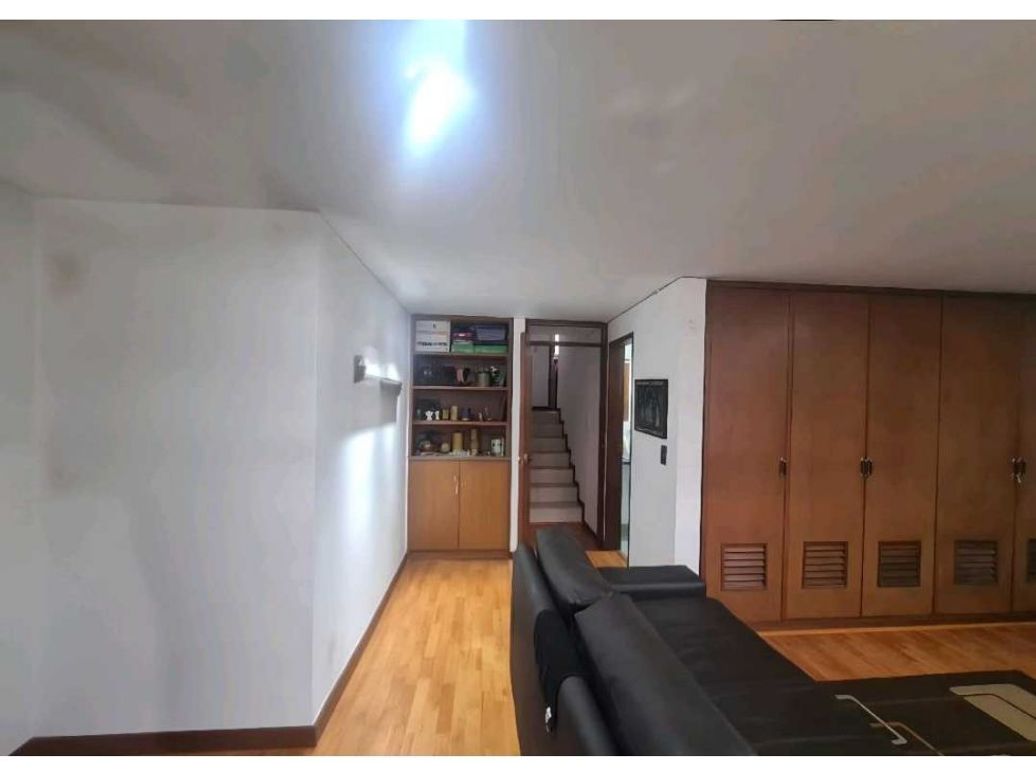 Apartamento de 4 alcobas en venta en Polo Club, Bogotá, 137 m² · foto 3 de 20