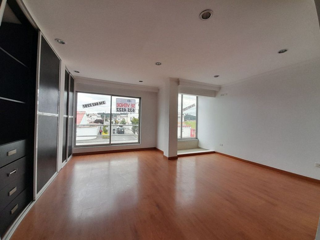 Casa de 5 alcobas en venta en Villa Del Prado, Bogotá, 220 m² · foto 14 de 20