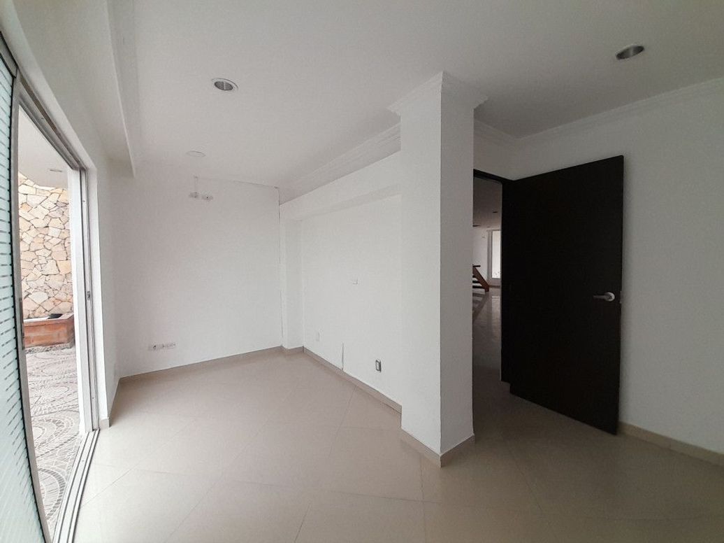 Casa de 5 alcobas en venta en Villa Del Prado, Bogotá, 220 m² · foto 9 de 20