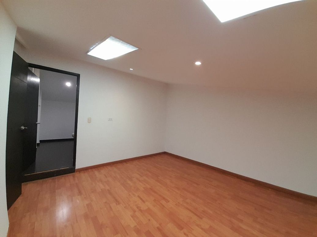 Casa de 5 alcobas en venta en Villa Del Prado, Bogotá, 220 m² · foto 20 de 20