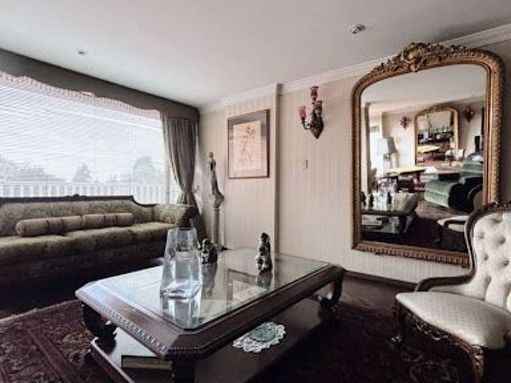 Apartamento de 3 alcobas en venta en Los Rosales, Bogotá, 240 m² · foto 8 de 20