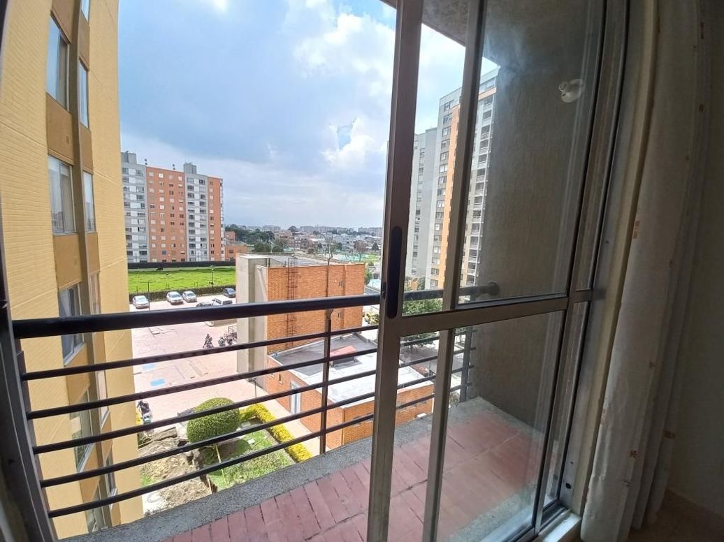 Apartamento de 3 alcobas en venta en Verbenal, Bogotá, 72 m² · foto 9 de 20