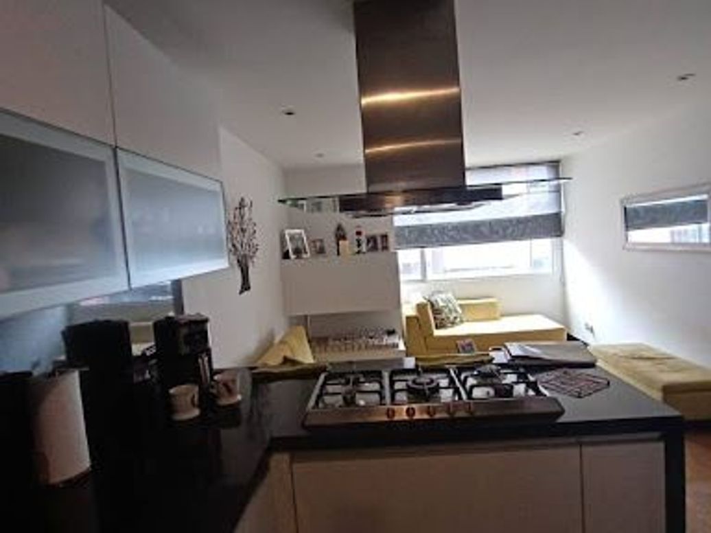 Apartamento de 3 alcobas en venta en La Carolina, Bogotá, 111 m² · foto 13 de 18