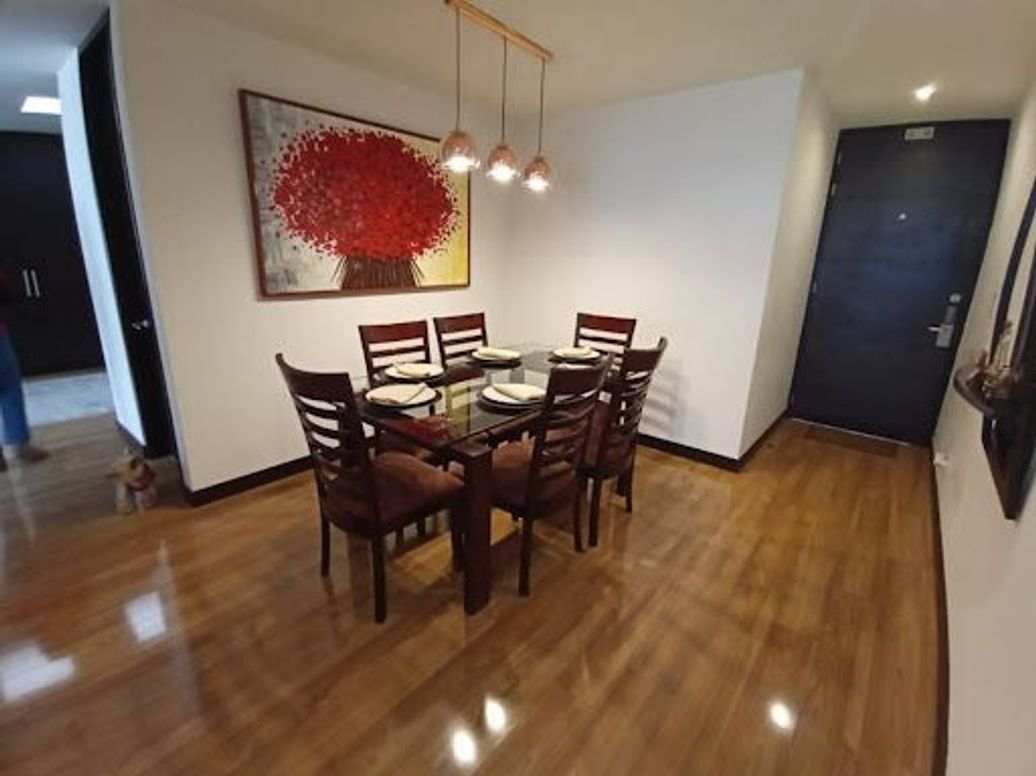 Apartamento de 3 alcobas en venta en La Carolina, Bogotá, 111 m² · foto 3 de 18