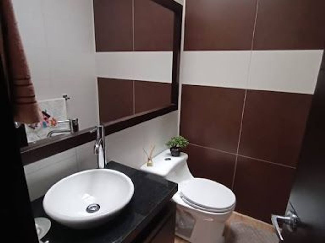 Apartamento de 3 alcobas en venta en La Carolina, Bogotá, 111 m² · foto 17 de 18