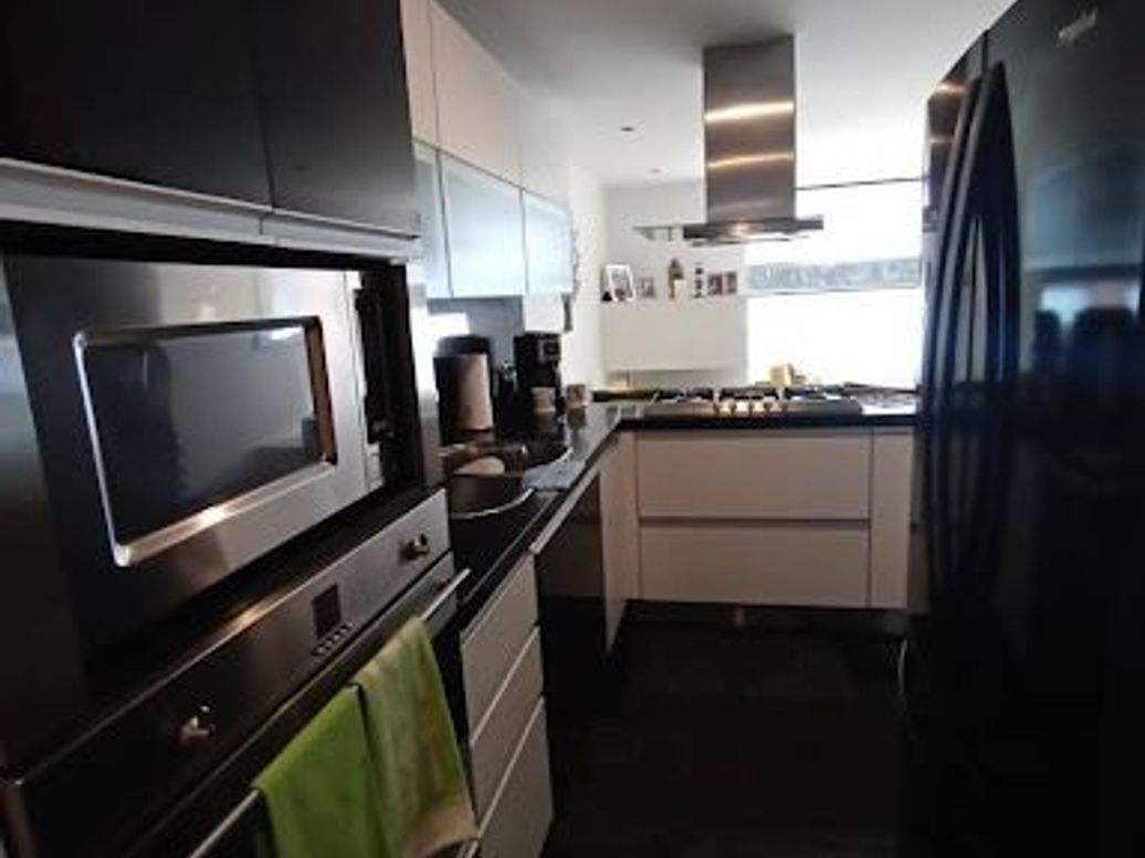 Apartamento de 3 alcobas en venta en La Carolina, Bogotá, 111 m² · foto 15 de 18