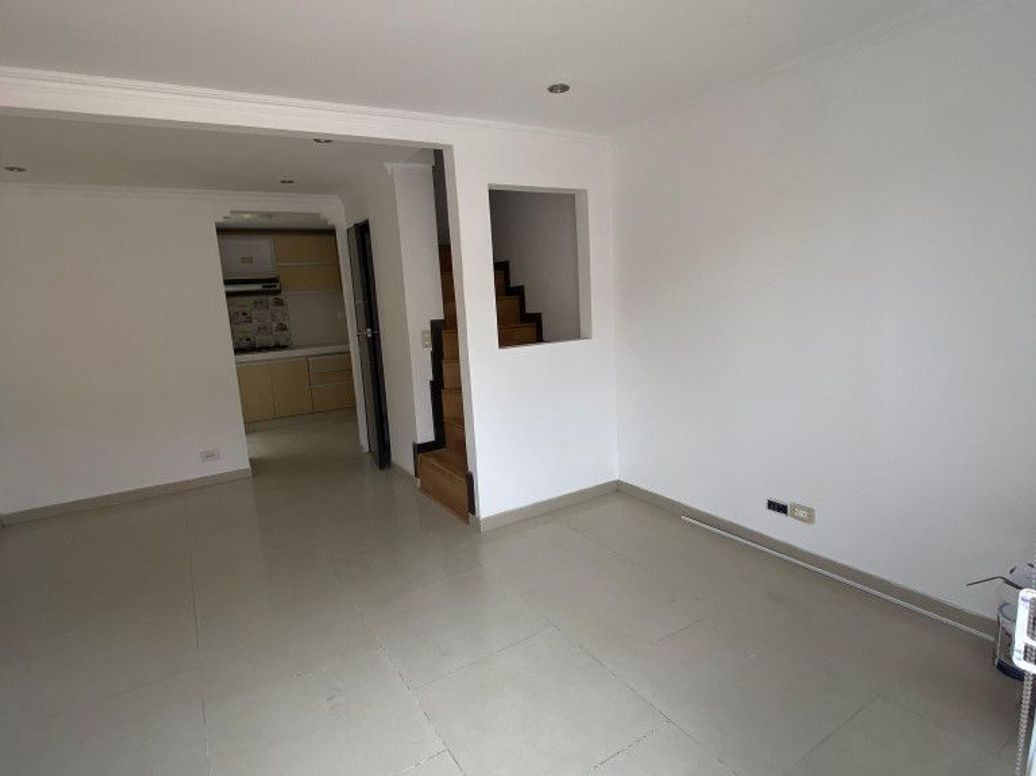 Casa de 3 alcobas en venta en Cantalejo, Bogotá, 72 m² · foto 2 de 20
