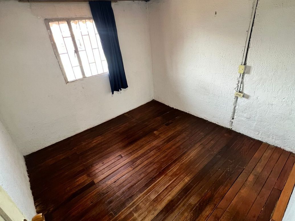 Casa de 6 alcobas en venta en Quiroga Central, Bogotá, 326 m² · foto 13 de 19