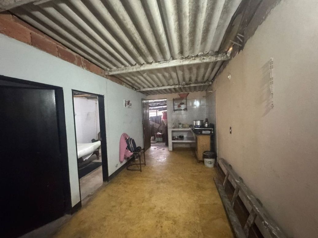 Casa de 2 alcobas en venta en Jaquelin, Bogotá, 38 m² · foto 5 de 10