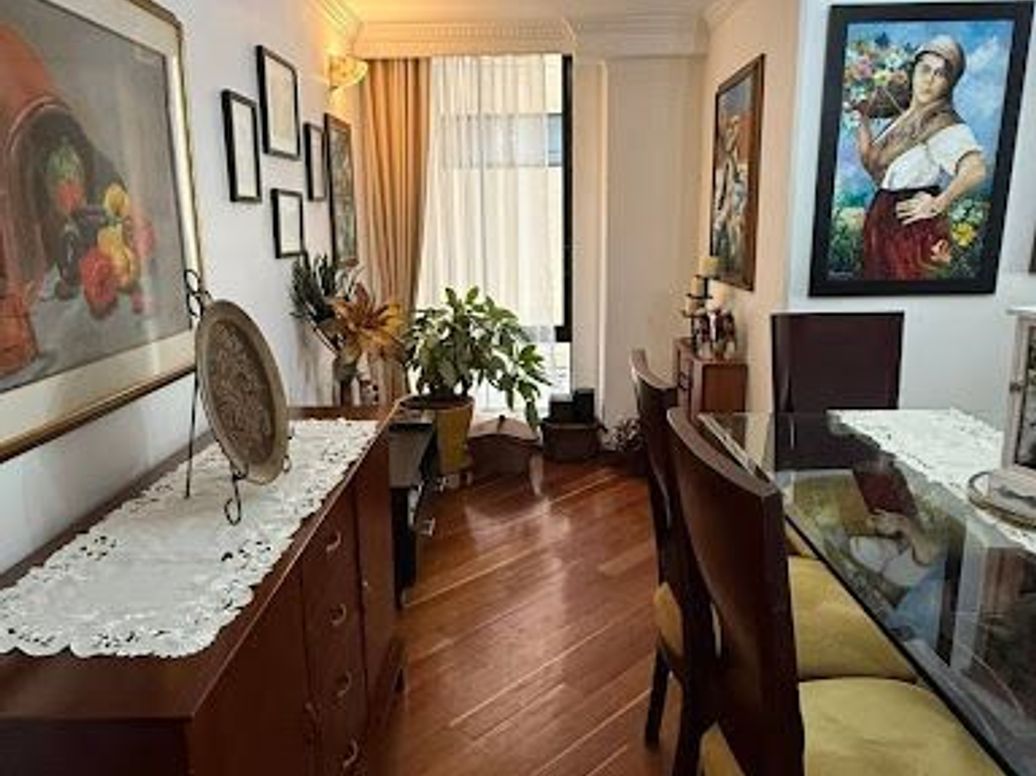 Apartamento de 4 alcobas en venta en Nicolas De Federman, Bogotá, 150 m² · foto 2 de 19