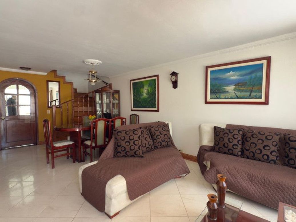 Casa de 3 alcobas en venta en Los Andes, Bogotá, 118 m² · foto 3 de 16