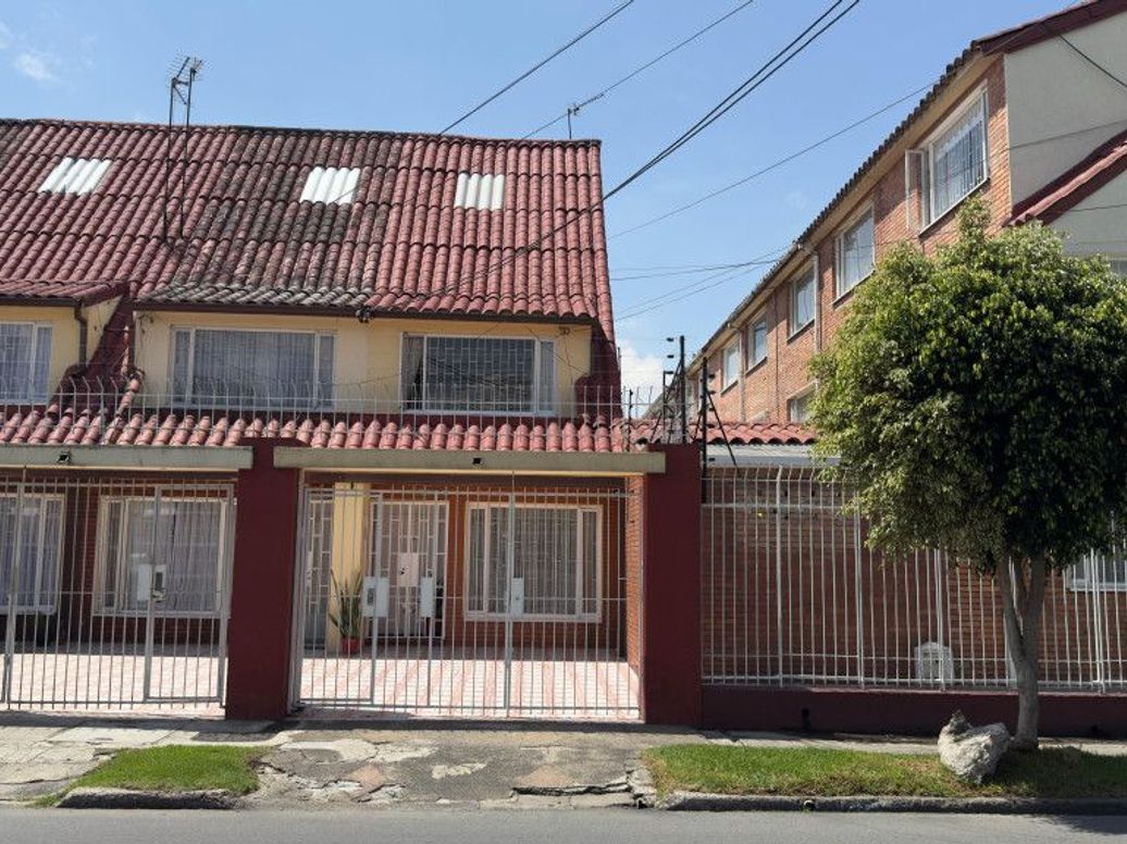 Casa de 3 alcobas en venta en Los Andes, Bogotá, 118 m² · foto 16 de 16