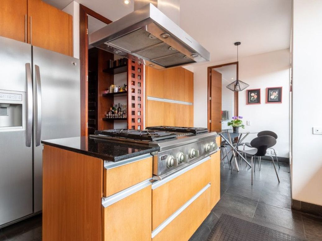 Apartamento de 4 alcobas en venta en El Nogal, Bogotá, 341 m² · foto 9 de 18