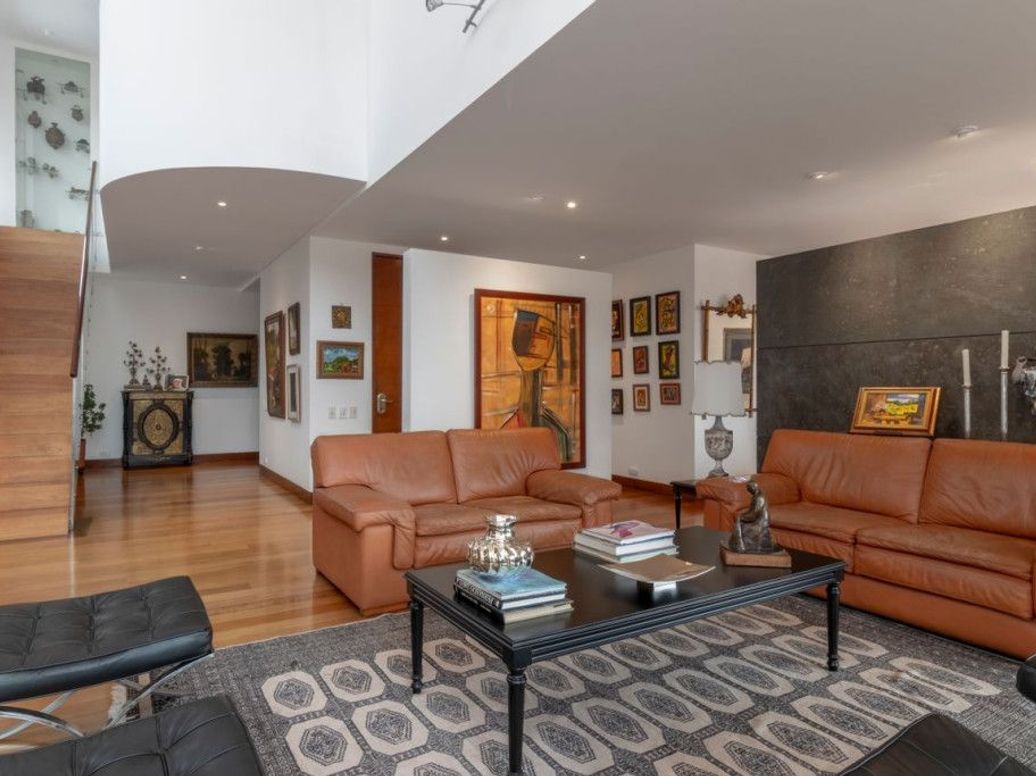Apartamento de 4 alcobas en venta en El Nogal, Bogotá, 341 m² · foto 4 de 18