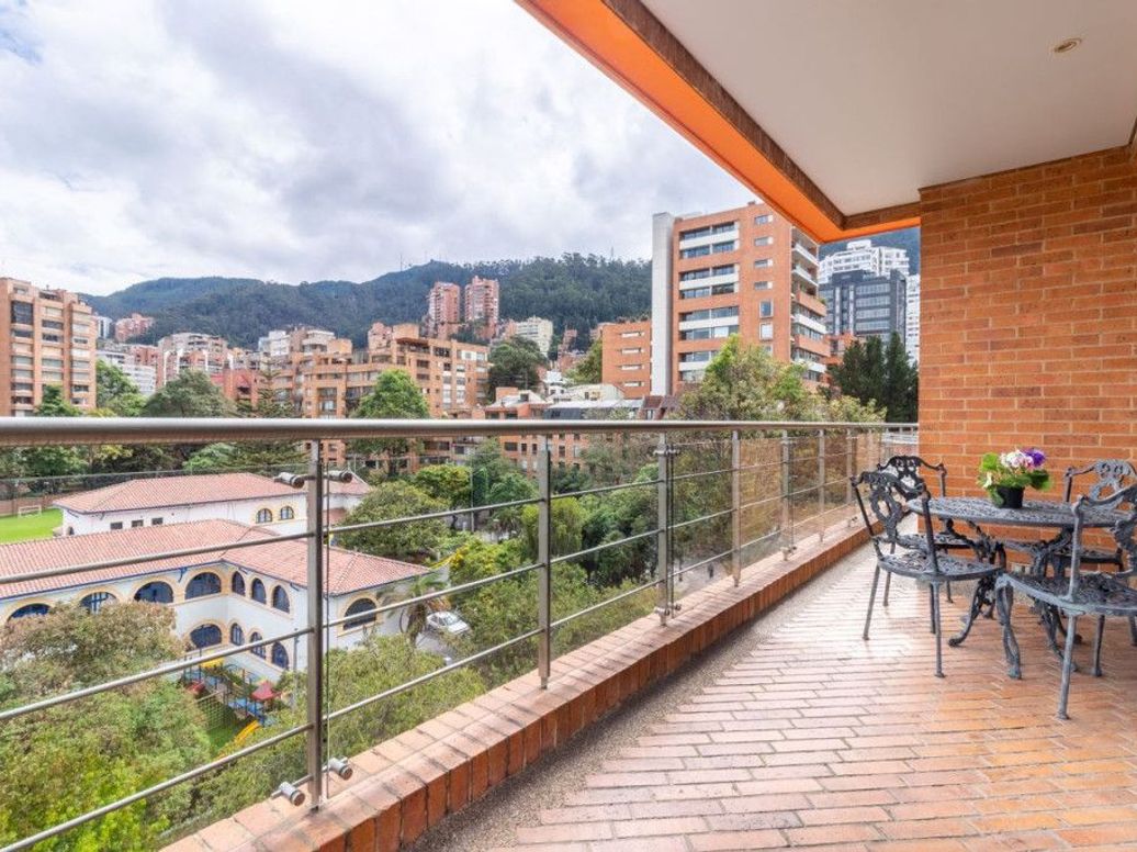 Apartamento de 4 alcobas en venta en El Nogal, Bogotá, 341 m² · foto 7 de 18