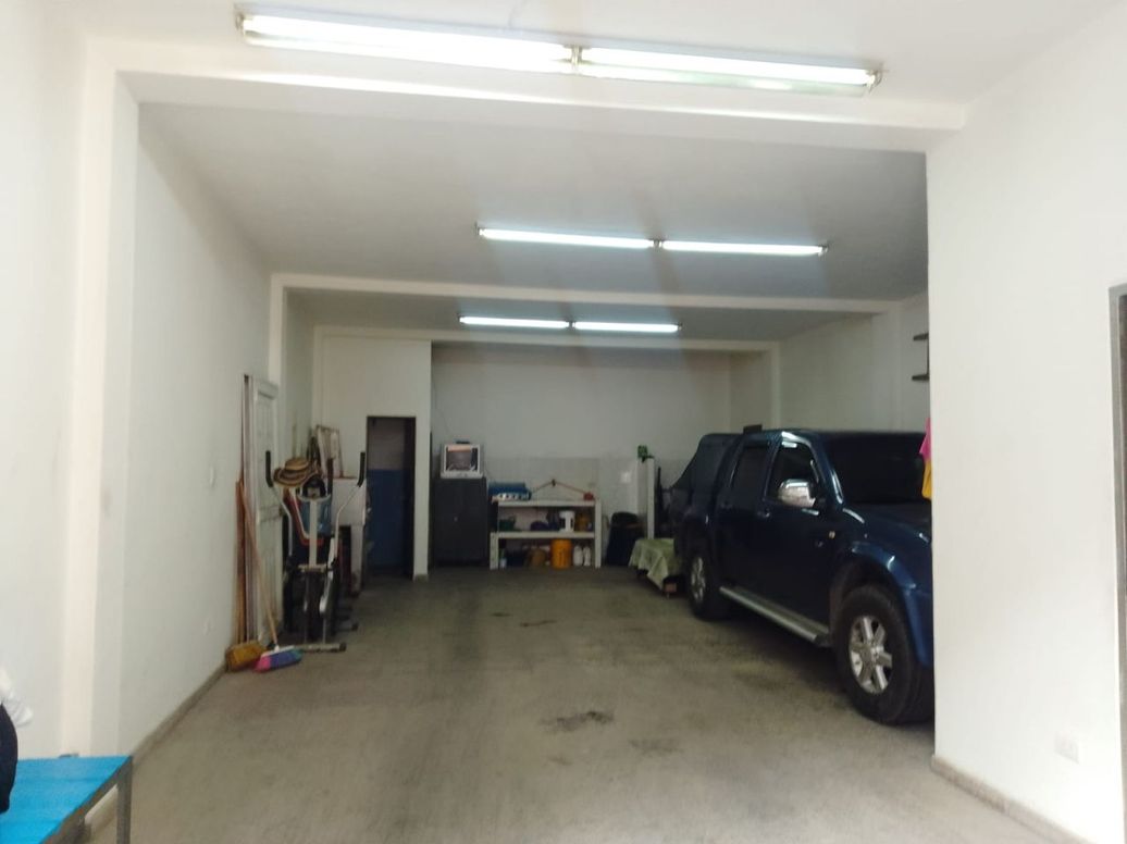 Casa de 6 alcobas en venta en Santa Cecilia, Bogotá, 288 m² · foto 2 de 20