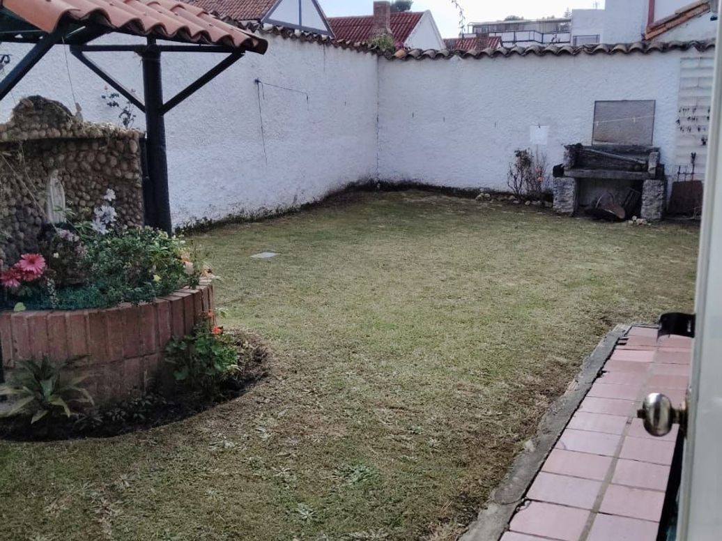 Casa de 4 alcobas en venta en Mónaco, Bogotá, 340 m² · foto 5 de 9