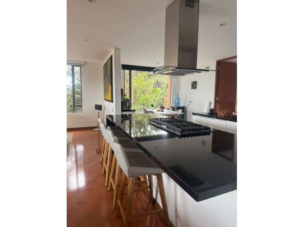 Apartamento de 4 alcobas en venta en Colina Campestre, Bogotá, 280 m² · foto 4 de 16