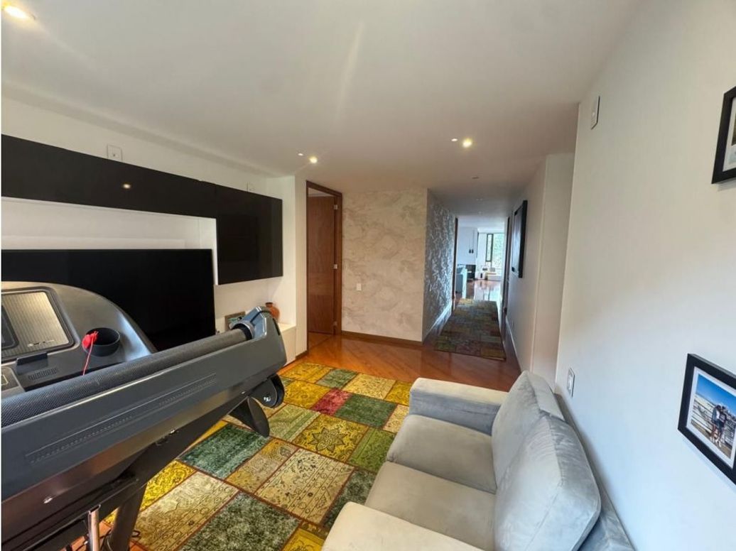 Apartamento de 4 alcobas en venta en Colina Campestre, Bogotá, 280 m² · foto 7 de 16