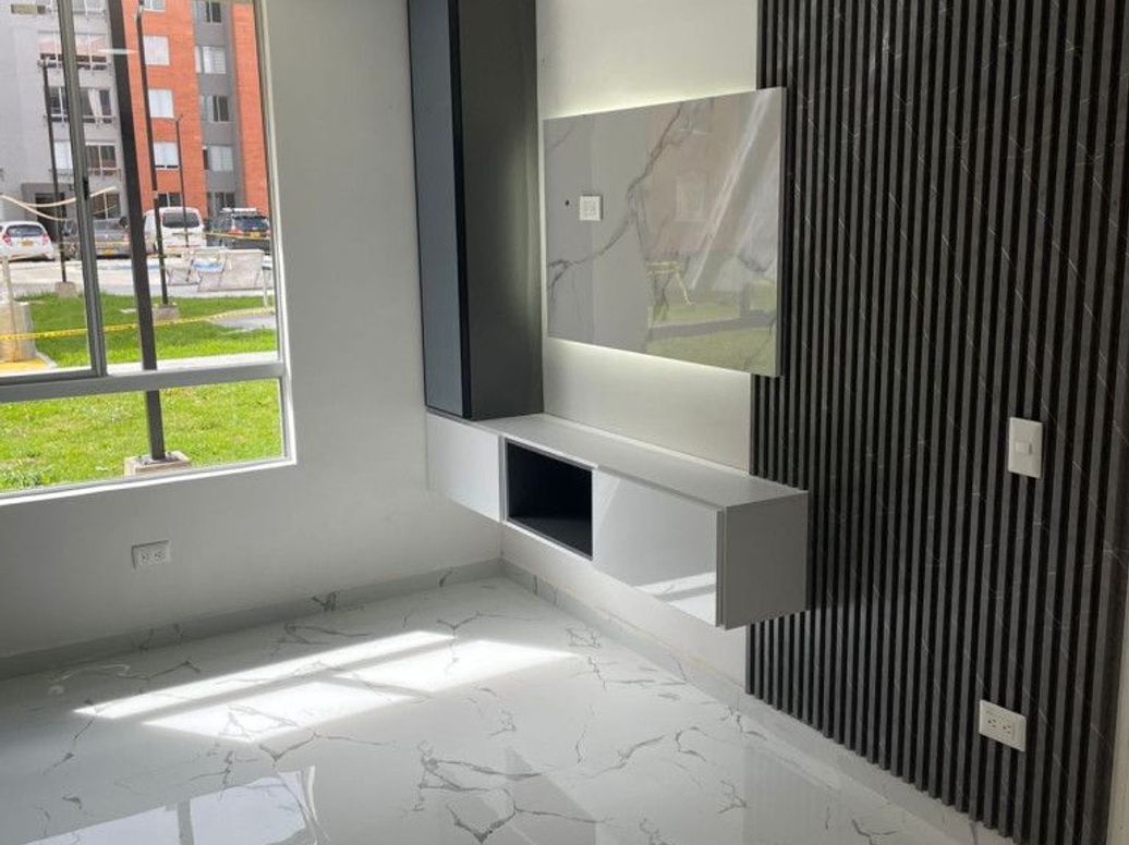 Apartamento de 2 alcobas en venta en Las Nieves, Bogotá, 42 m² · foto 2 de 18