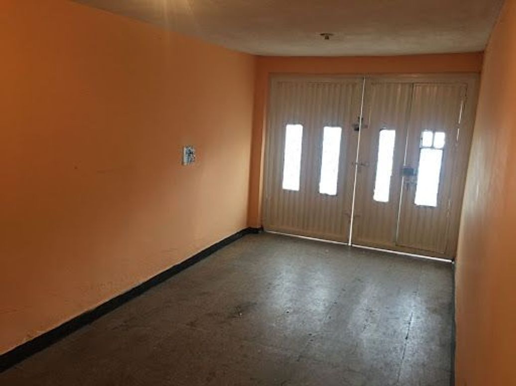 Casa de 8 alcobas en venta en Villa Nueva, Bogotá, 320 m² · foto 2 de 10
